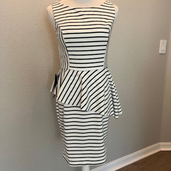 Bebe Casual Dress - Picture 1 of 6